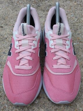 New Balance Women's Pink Haze/White 997H